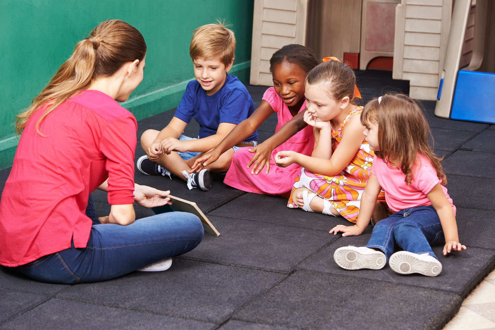 l'éducation montessori et l'école bilingue